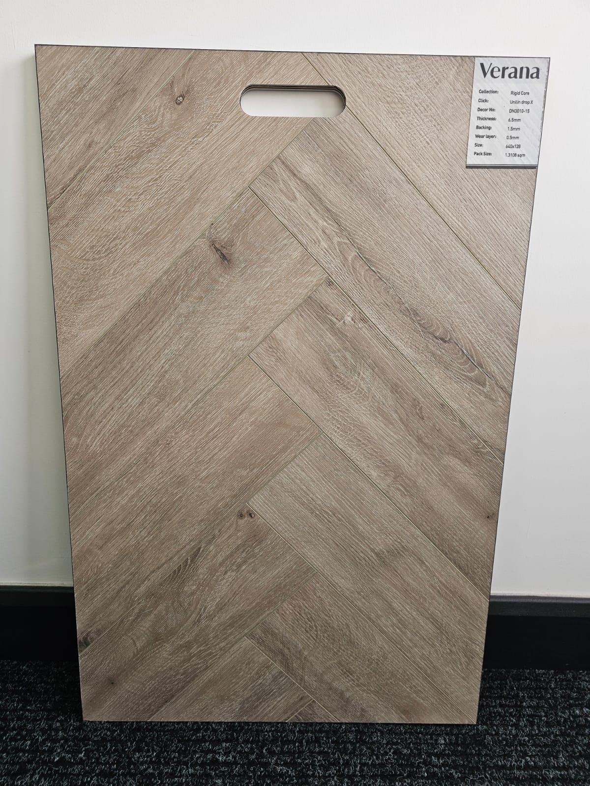 DN3010-15 GREIGE OAK 6.5MM PLANK FLOORING