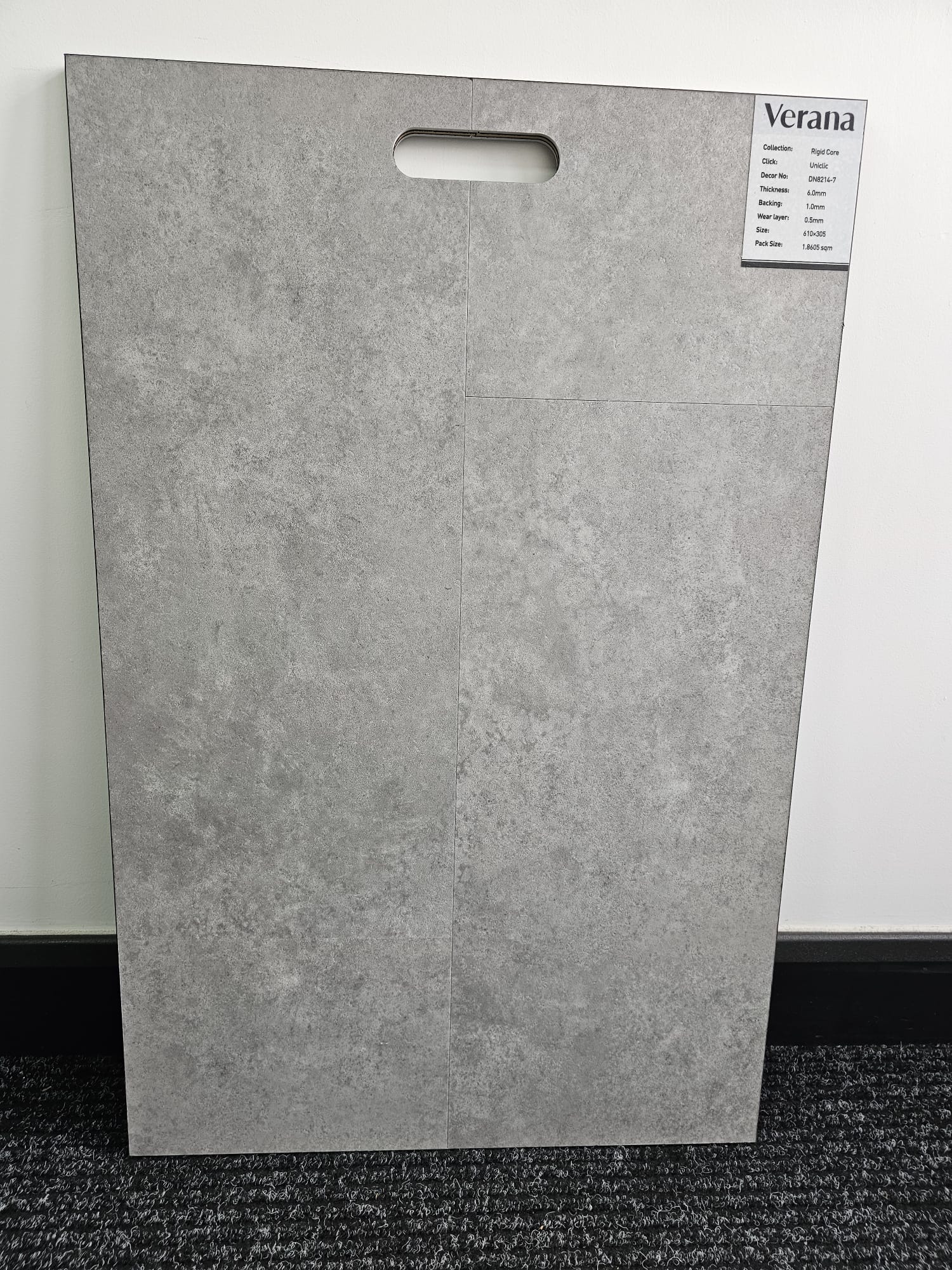 DN8214‑7 STONE EFFECT 6MM TILE