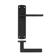 Chester Matt Black Handle Pack