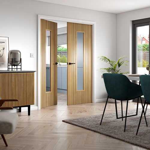 ARIA OAK GLAZED CONTEMPORARY FLUTED PREFINISHED INTERNAL DOOR