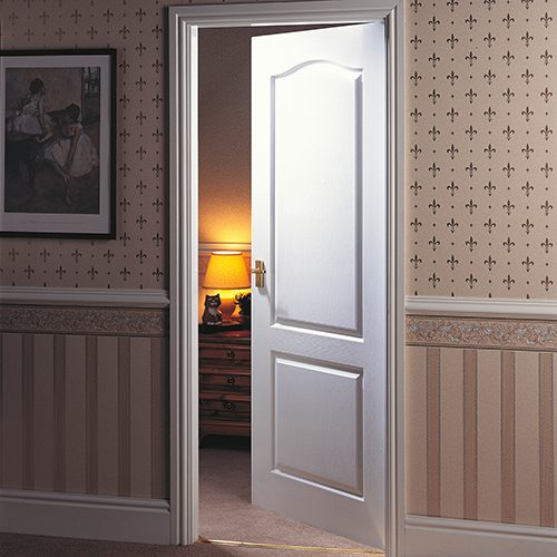 CLASSIQUE GRAINED WHITE PRIMED MOULDED PANELLED INTERNAL DOOR