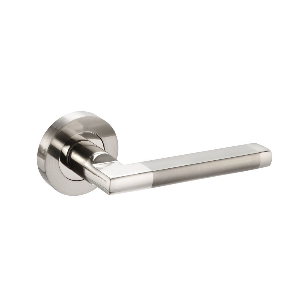 SEATTLE SATIN & POLISHED CHROME STRAIGHT LEVER ON ROUND ROSE HANDLE PACK – STANDARD