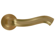 ZOO HARDWARE ROSSO MANIGLIE ROCOCO LEVER ON ROUND ROSE ANTIQUE BRASS - RM190AB (SOLD IN PAIRS)