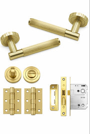 VELO LINEAR DOOR HANDLE ON ROSE – BATHROOM PACK – SATIN BRASS